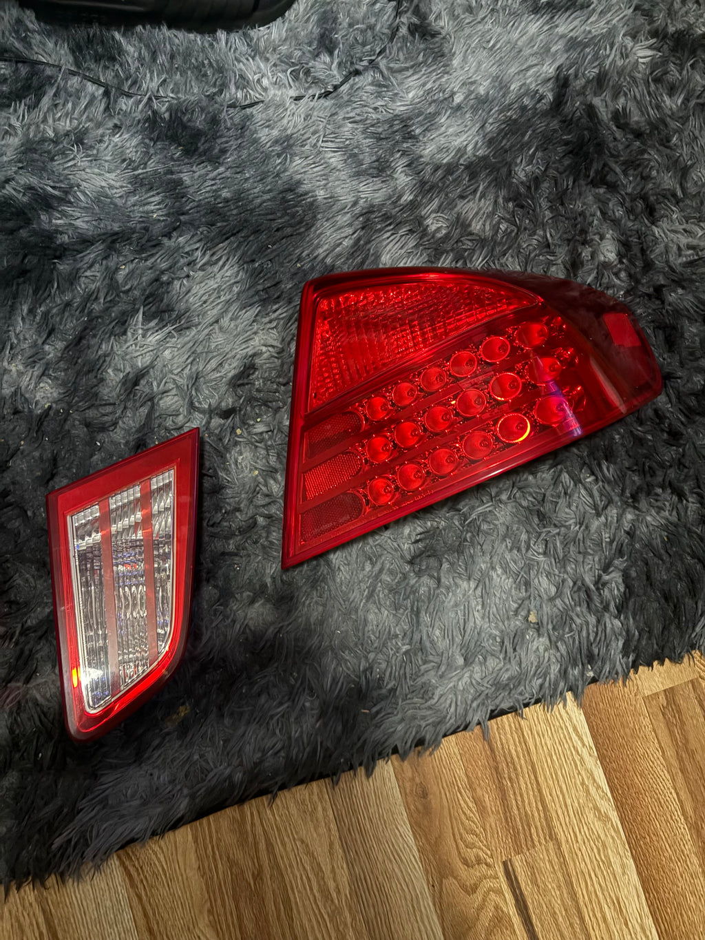 2003-2004 G35 Infiniti sedan tail lights